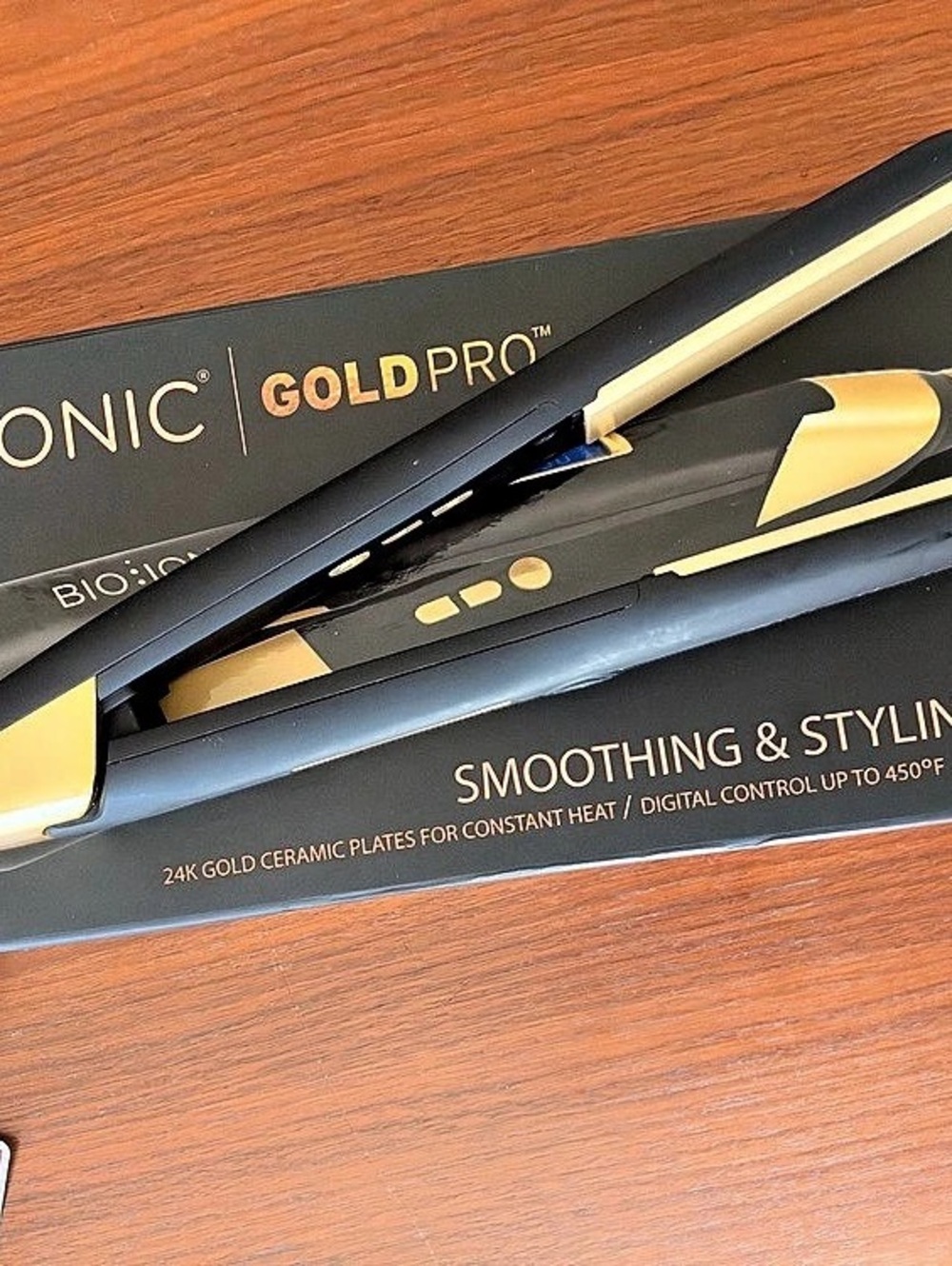 BIO IONIC GOLDPRO Smoothing & Styling Iron 1.25" Black & Gold